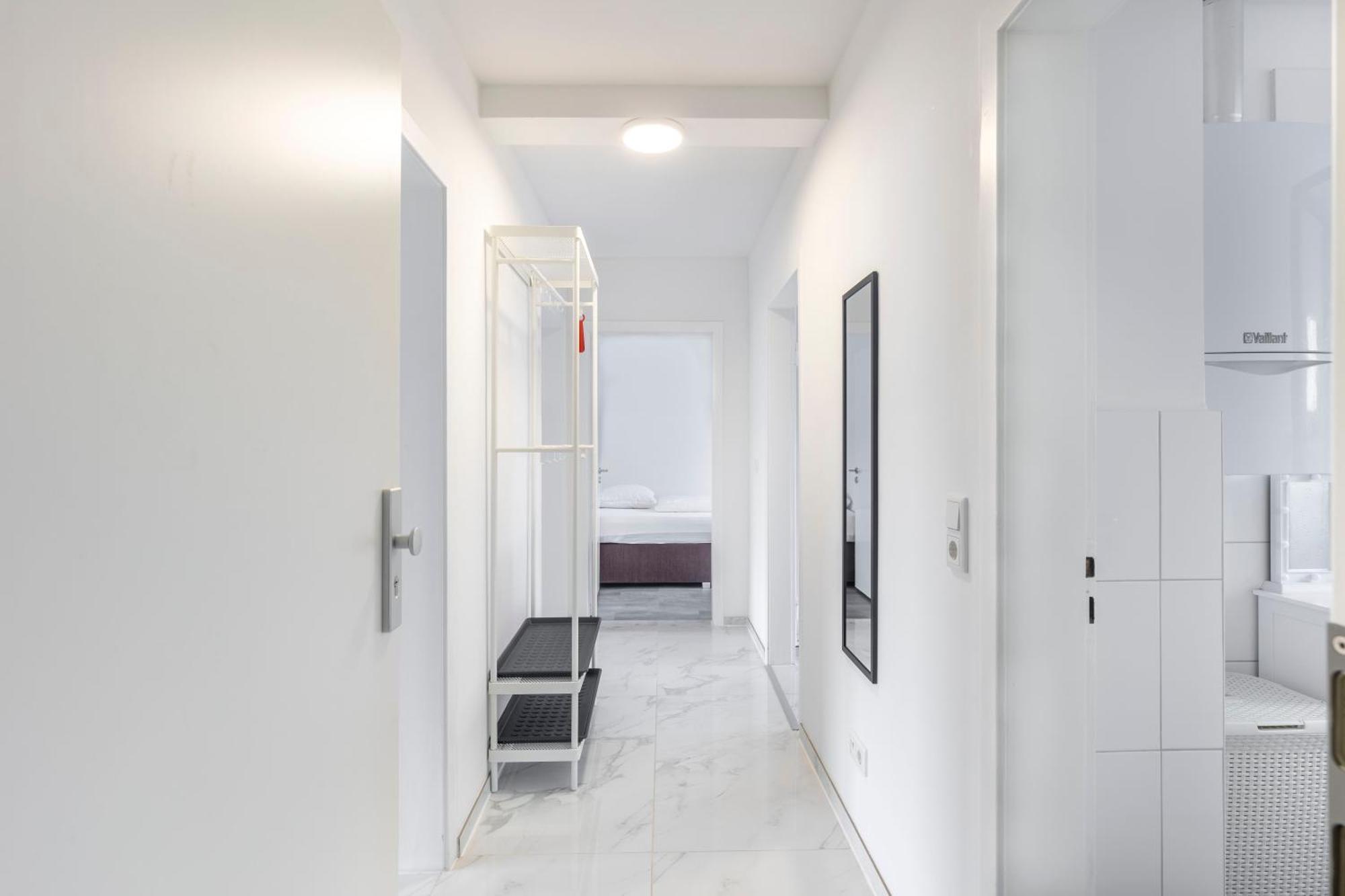 44 Apartments - Modern, Gemuetlich, Wlan, Balkon, Stellplatz ヴッパータール エクステリア 写真